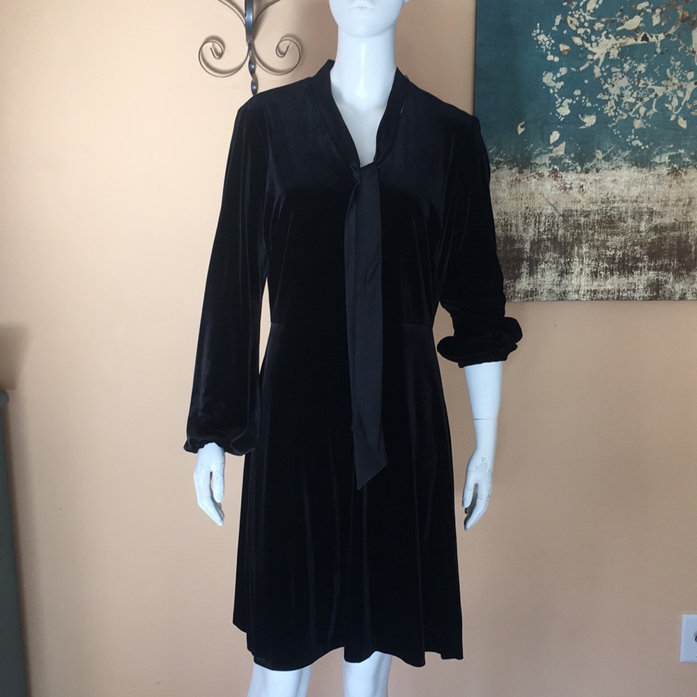 Ralph Lauren Black satin neck tie Long Sleeve dress size 10